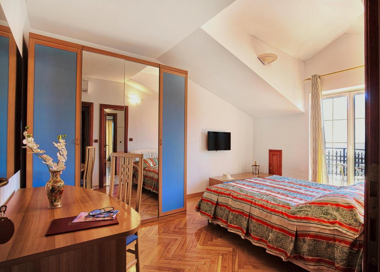 Villa Sveta Eufemija Bed end Breakfast I Rovigno Esterno foto
