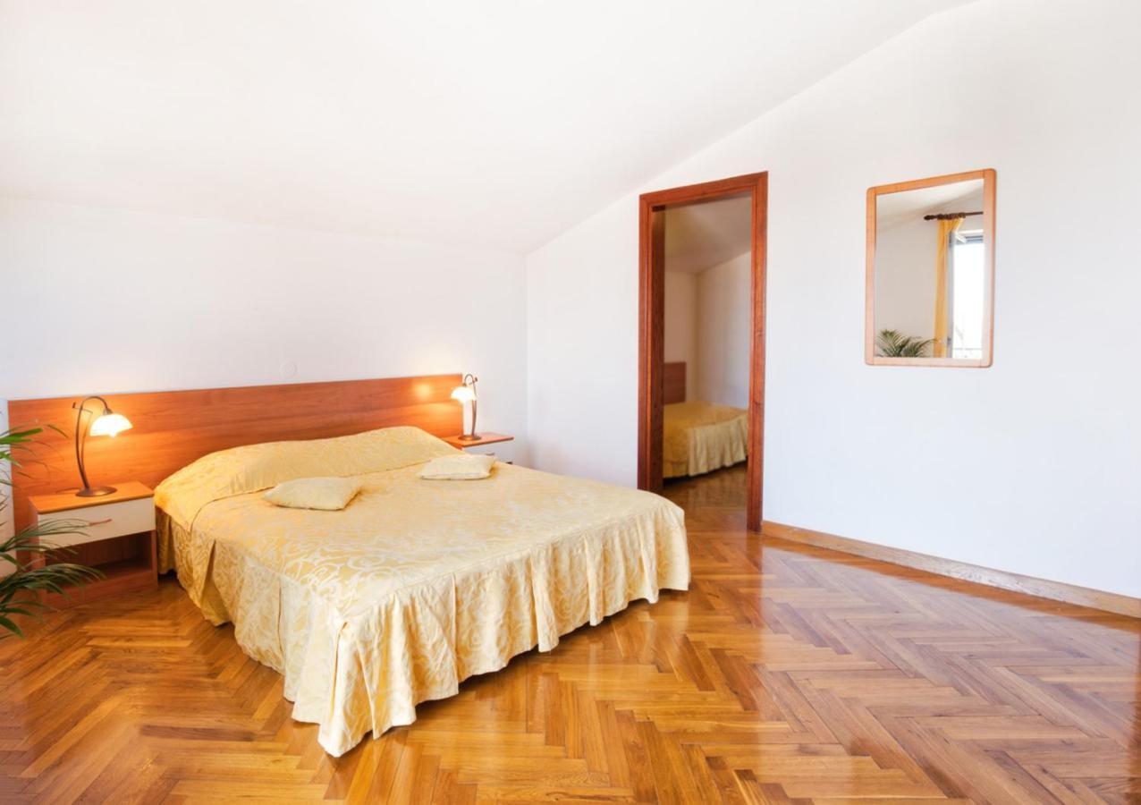 Villa Sveta Eufemija Bed end Breakfast I Rovigno Esterno foto